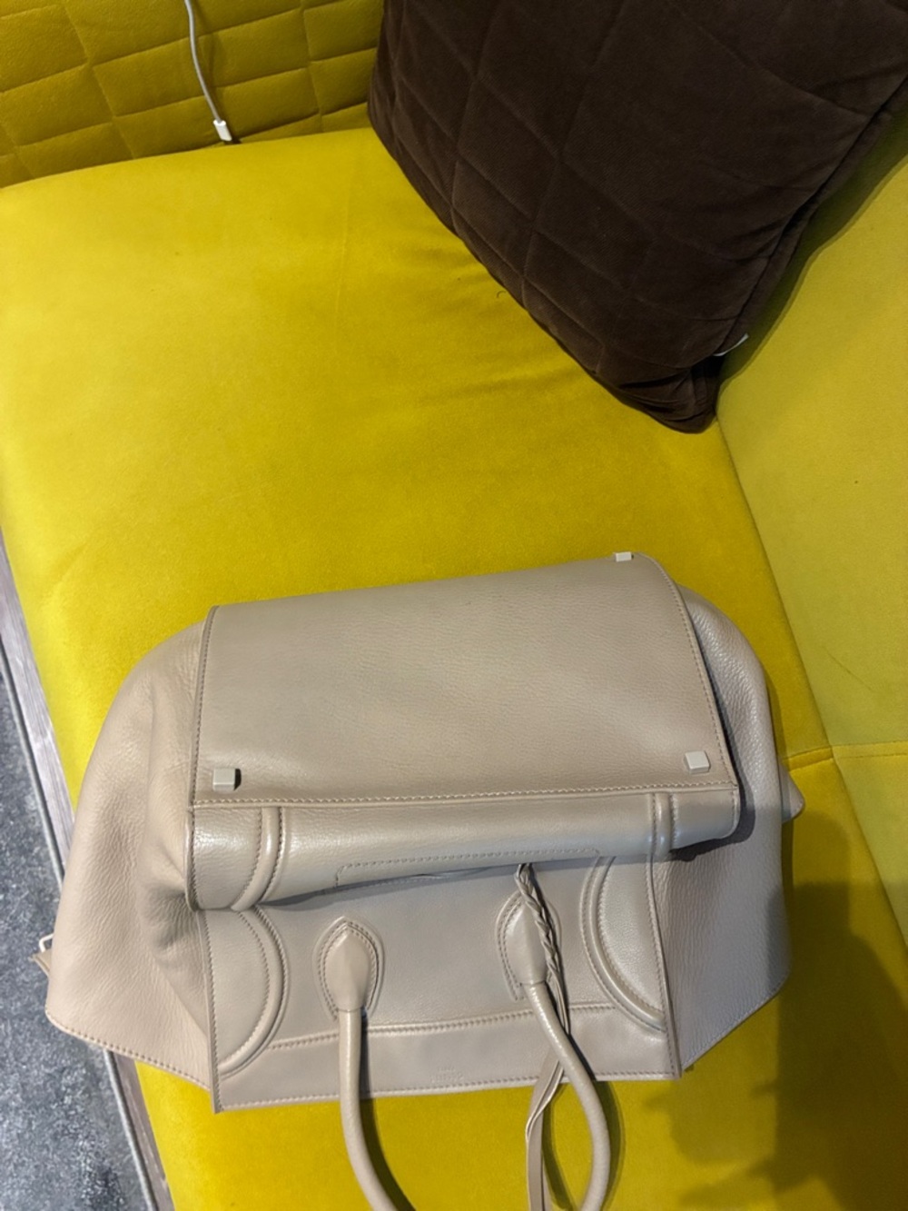Celine Taupe Pebbled Leather phantom bag- authentic and good condition - Picture 5 of 9